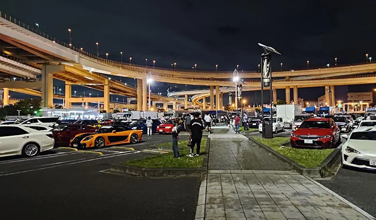 JDM Car Gathering at Daikoku PA