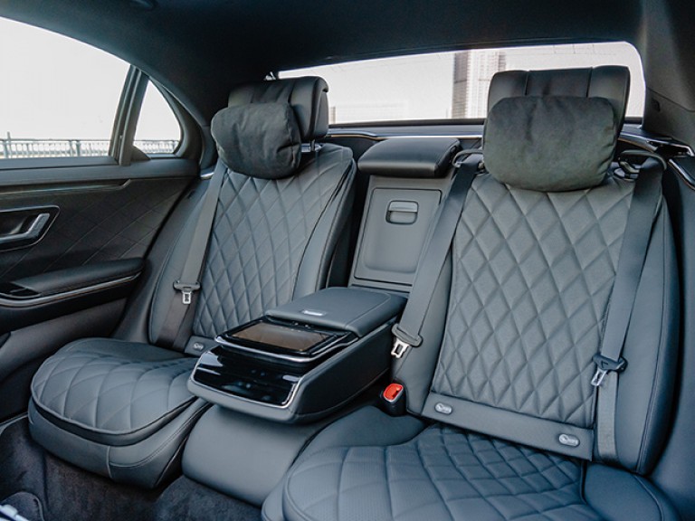 The interior of the Mercedes Benz S580 4Matic Long